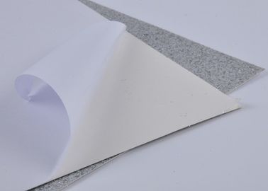 الصين عادي اللون الذاتي لاصق الفضة بريق ورقة 30.5 * 30.5 سنتيمتر لصنع بطاقة المزود